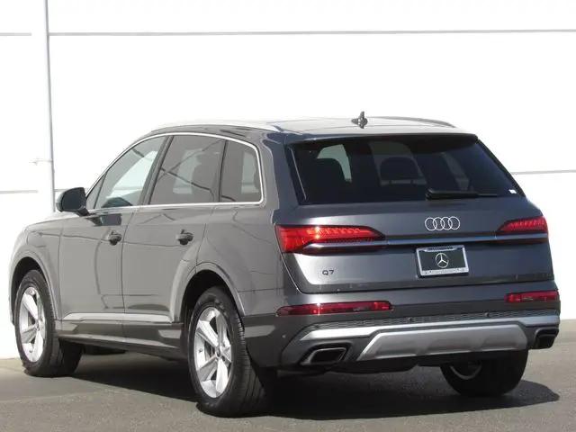 2025 Audi Q7 Premium 55 TFSI quattro Tiptronic