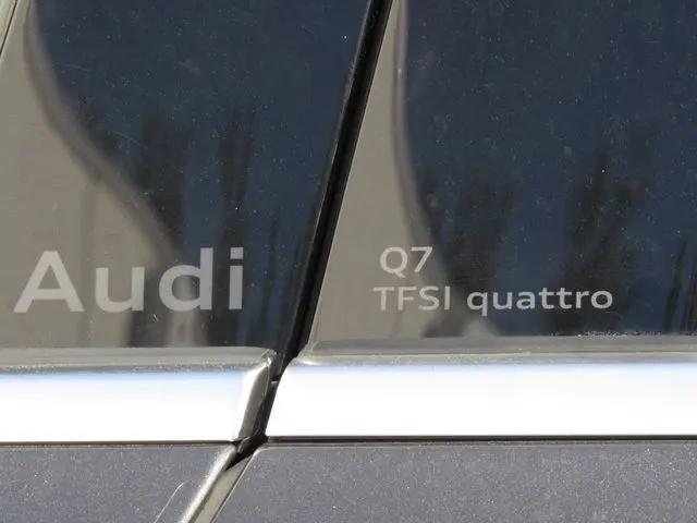 2025 Audi Q7 Premium 55 TFSI quattro Tiptronic