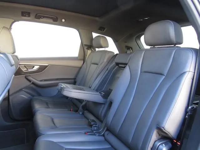 2025 Audi Q7 Premium 55 TFSI quattro Tiptronic