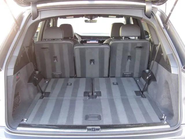 2025 Audi Q7 Premium 55 TFSI quattro Tiptronic