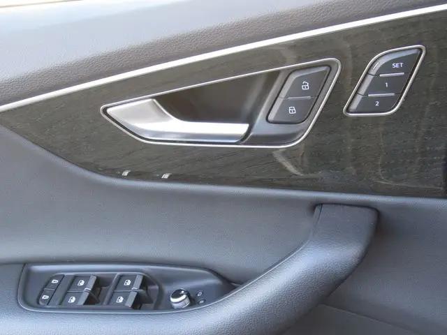 2025 Audi Q7 Premium 55 TFSI quattro Tiptronic