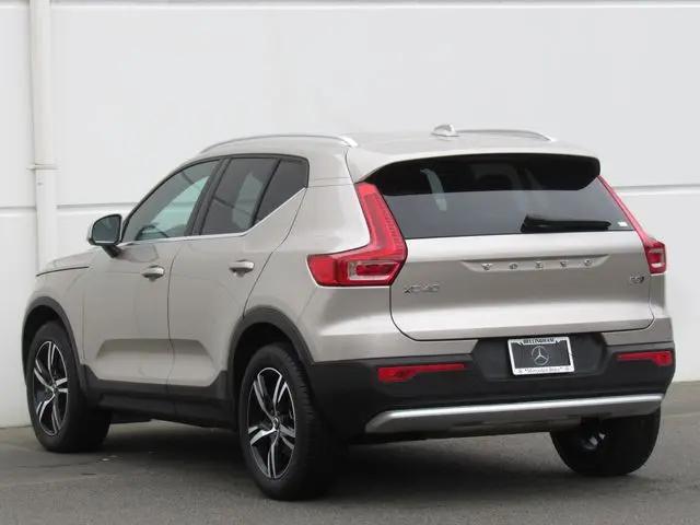 2024 Volvo XC40 B5 Core Bright Theme