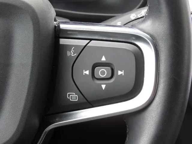 2024 Volvo XC40 B5 Core Bright Theme