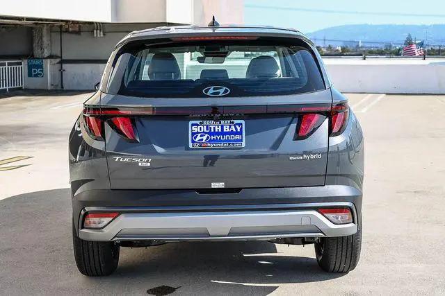 2026 Hyundai Tucson Hybrid Blue SE