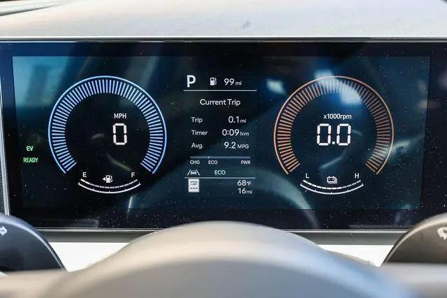 2026 Hyundai Tucson Hybrid Blue SE
