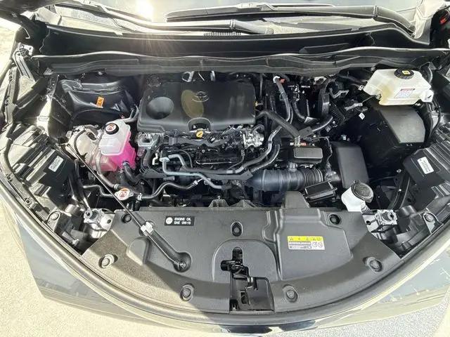 2025 Toyota Sienna Platinum