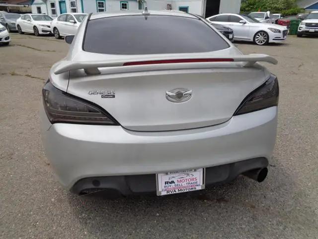 2010 Hyundai Genesis Coupe 3.8 Track