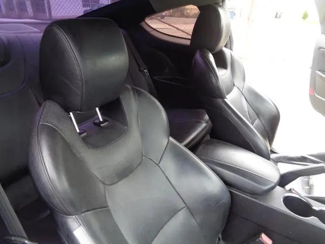2010 Hyundai Genesis Coupe 3.8 Track