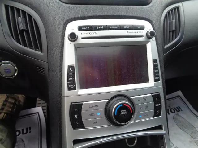 2010 Hyundai Genesis Coupe 3.8 Track