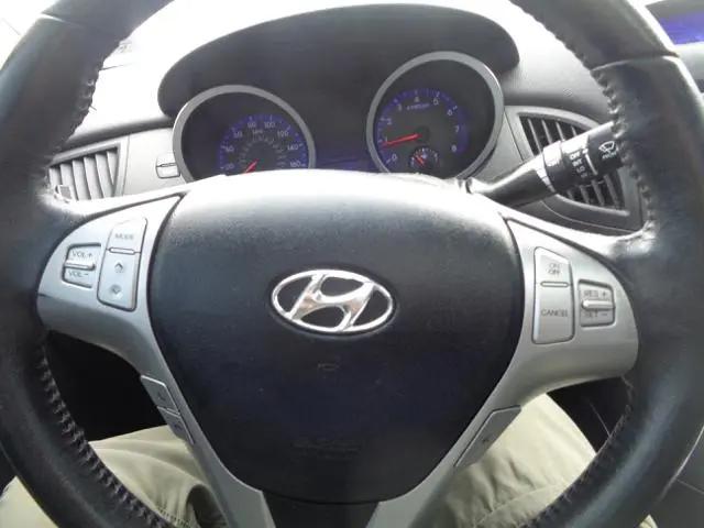 2010 Hyundai Genesis Coupe 3.8 Track