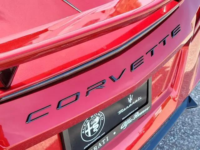 2025 Chevrolet Corvette Stingray RWD Convertible 2LT