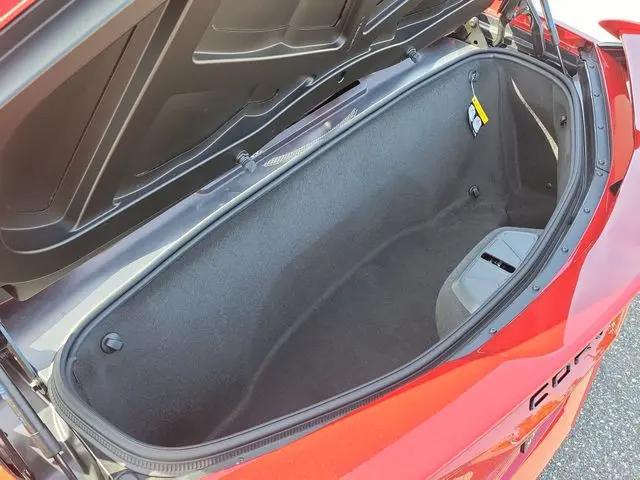 2025 Chevrolet Corvette Stingray RWD Convertible 2LT