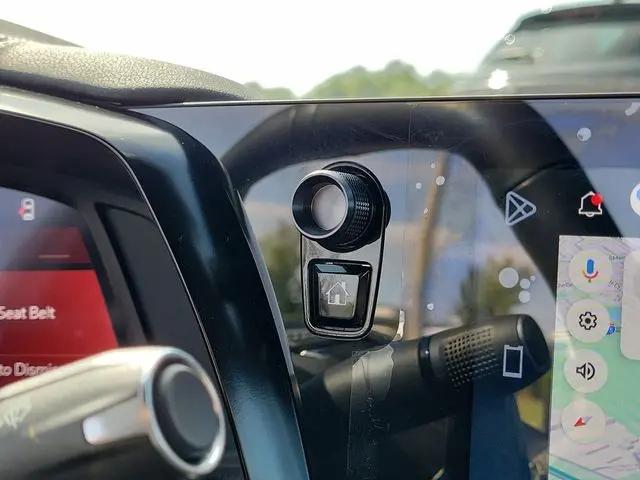 2025 Chevrolet Corvette Stingray RWD Convertible 2LT