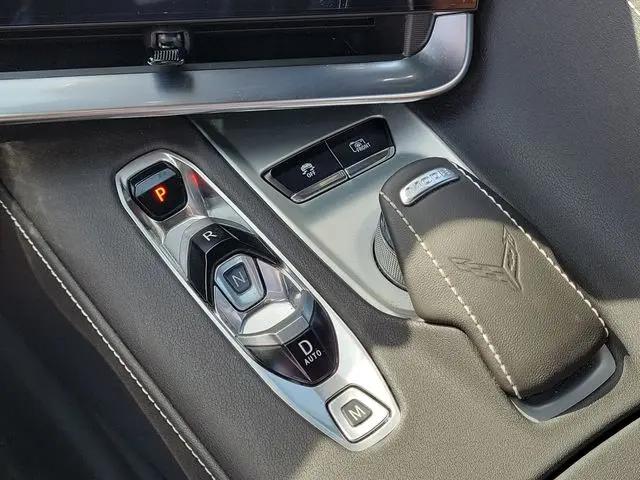 2025 Chevrolet Corvette Stingray RWD Convertible 2LT