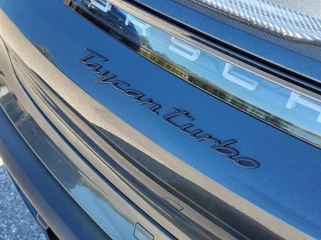 2020 Porsche Taycan Turbo