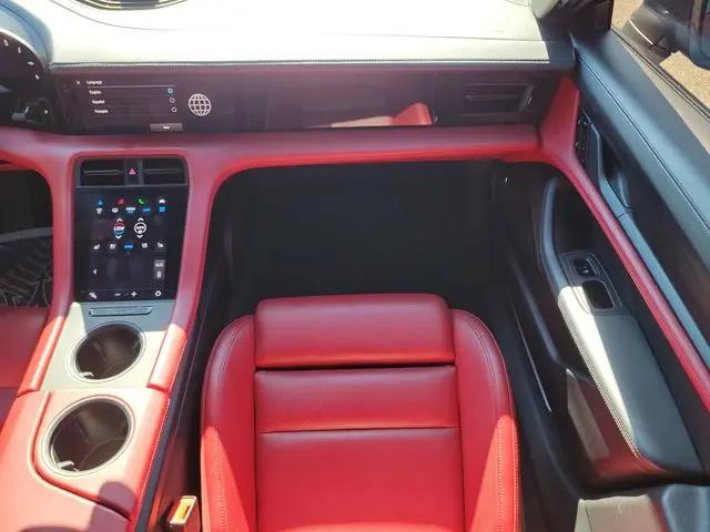 2020 Porsche Taycan Turbo