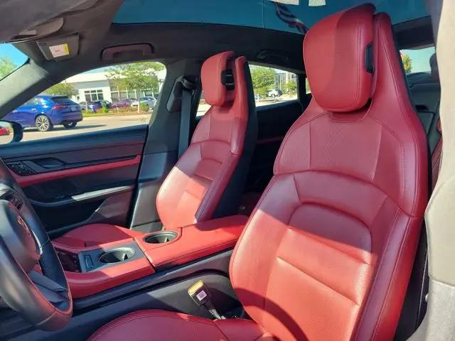 2020 Porsche Taycan Turbo