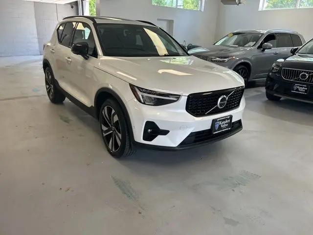 2023 Volvo XC40 B5 Plus Dark Theme for sale in Hasbrouck Heights, NJ
