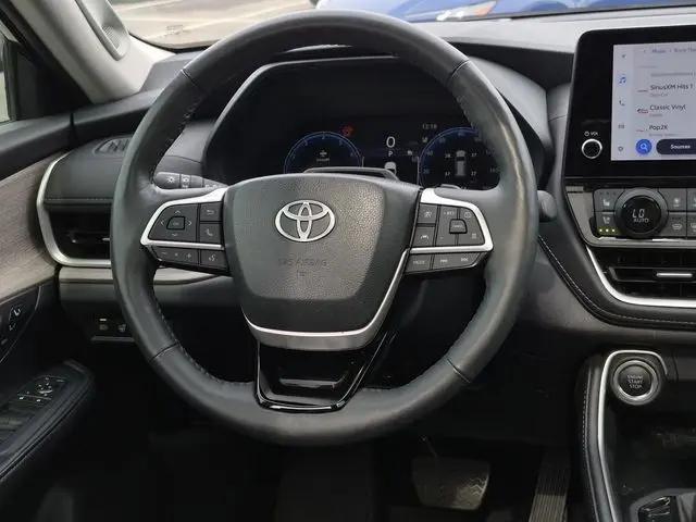 2025 Toyota Grand Highlander XLE