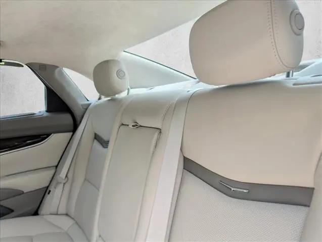 2013 Cadillac XTS Platinum