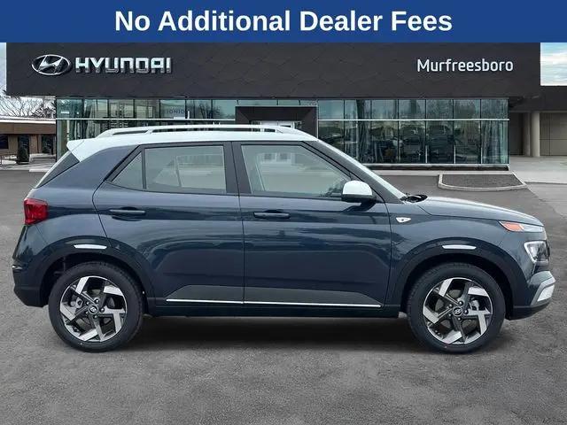 2026 Hyundai Venue SEL w/Two-Tone Roof