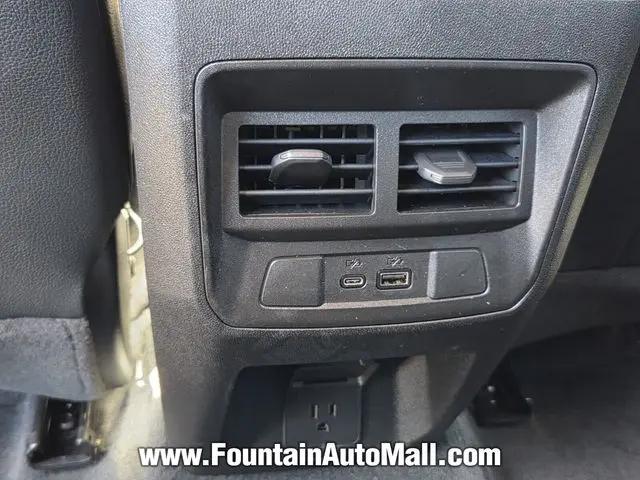 2023 GMC Canyon 4WD Crew Cab Short Box Denali