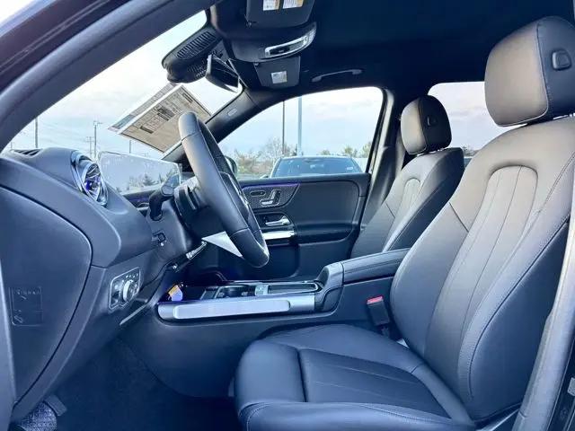 2026 Mercedes-Benz GLB 4MATIC