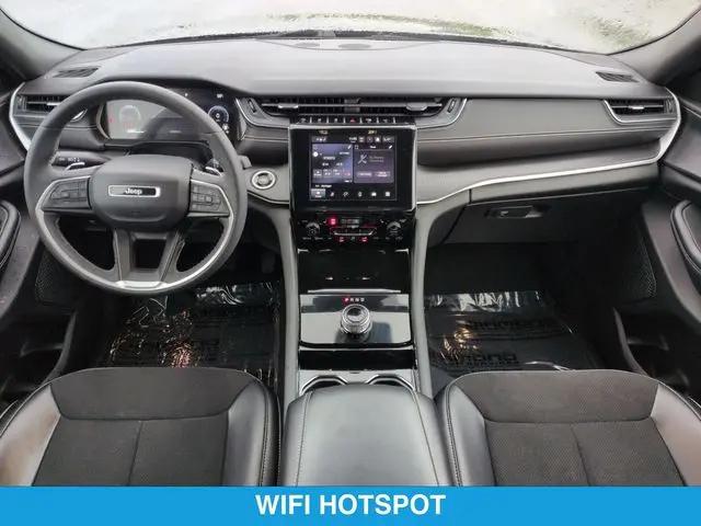 2023 Jeep Grand Cherokee L Altitude 4x4