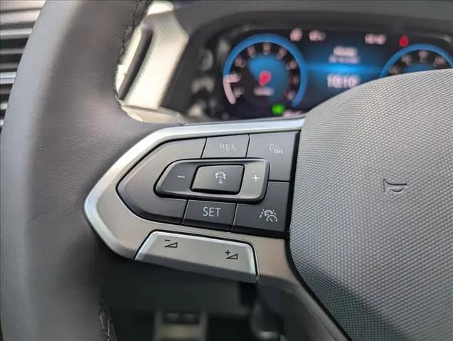 2026 Volkswagen Atlas Cross Sport SEL Premium R-Line