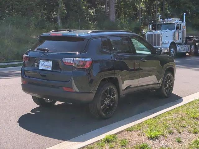 2026 Jeep Compass Latitude Altitude