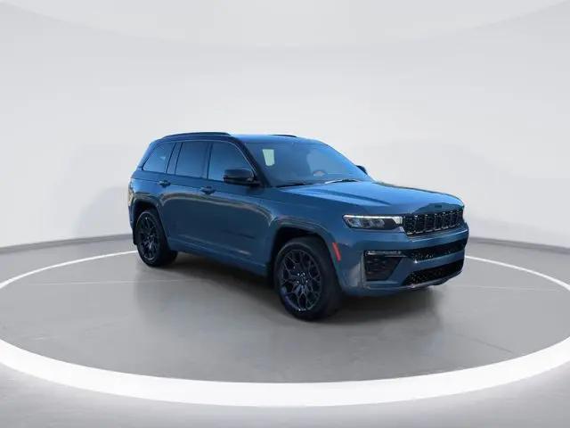 2026 Jeep Grand Cherokee Summit 4x4