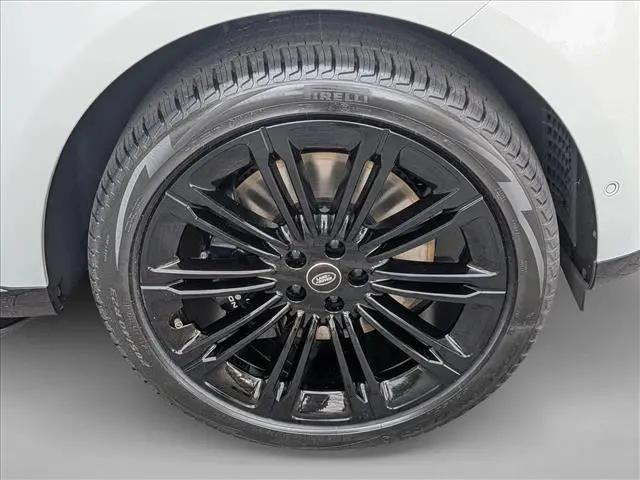 2025 Land Rover Range Rover P530 Autobiography
