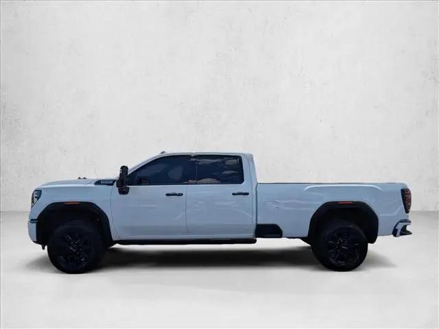 2024 GMC Sierra 2500HD 4WD Crew Cab Long Bed AT4