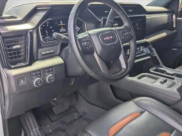2024 GMC Sierra 2500HD 4WD Crew Cab Long Bed AT4