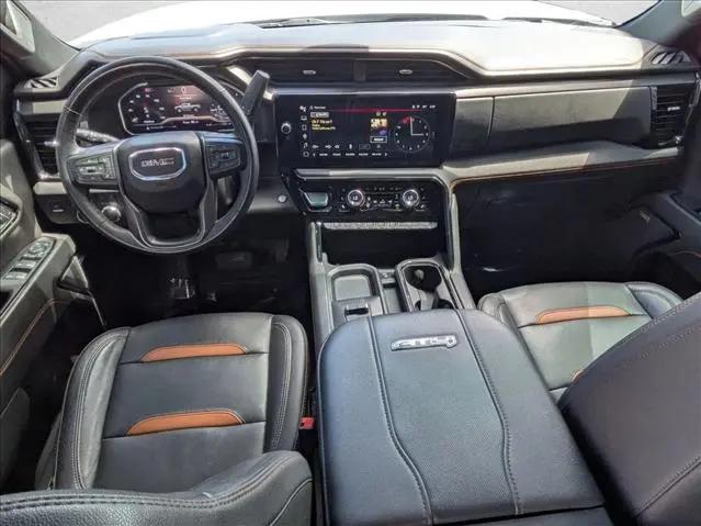 2024 GMC Sierra 2500HD 4WD Crew Cab Long Bed AT4