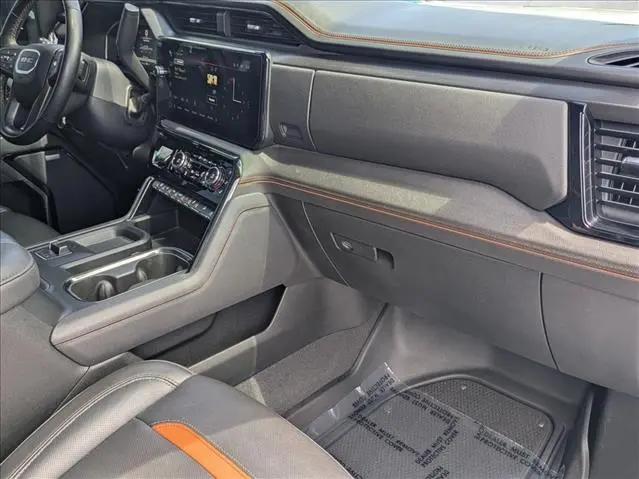 2024 GMC Sierra 2500HD 4WD Crew Cab Long Bed AT4
