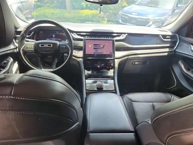 2022 Jeep Grand Cherokee Limited 4x2