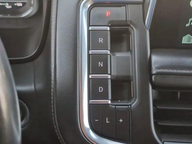 2022 Chevrolet Suburban 4WD Z71