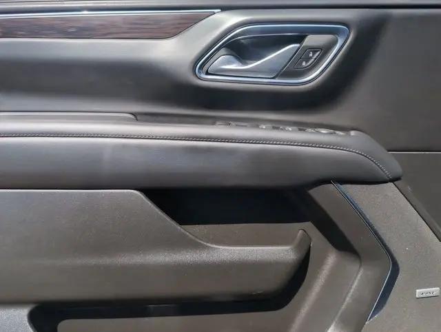 2022 Chevrolet Suburban 4WD Z71