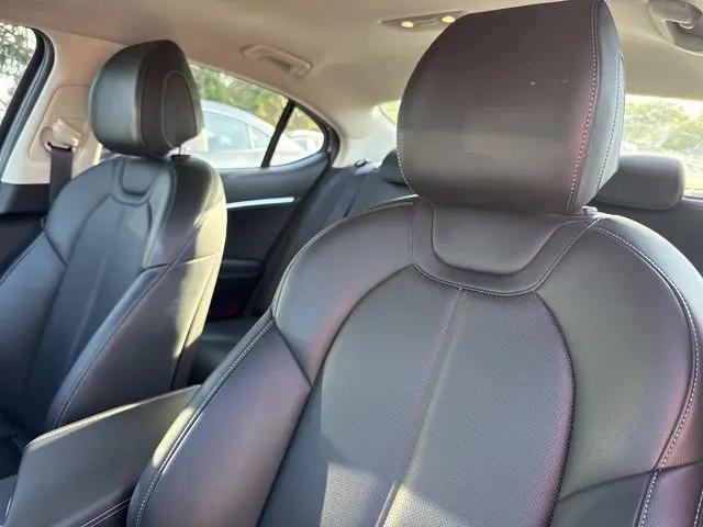 2025 Genesis G70 2.5T AWD