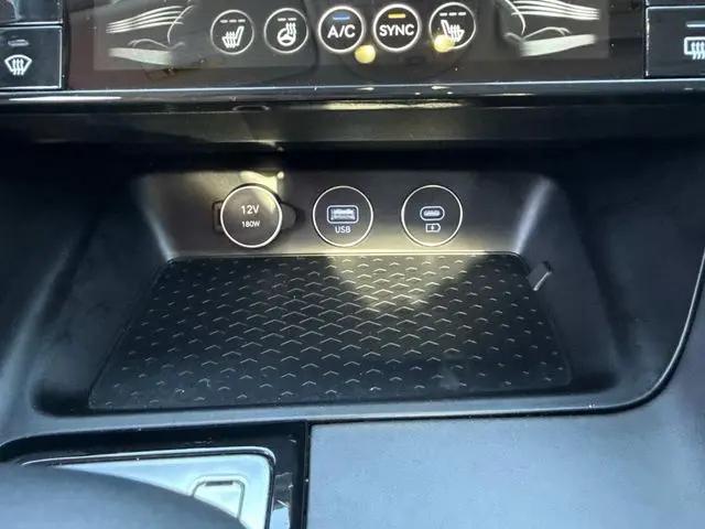 2025 Genesis G70 2.5T AWD