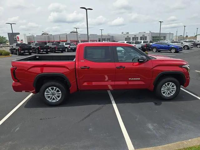 2026 Toyota Tundra SR5 CrewMax 5.5' Bed
