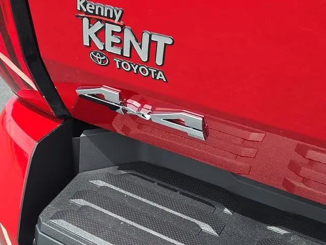 2026 Toyota Tundra SR5 CrewMax 5.5' Bed