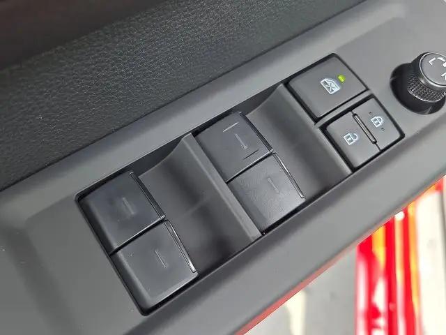 2026 Toyota Tundra SR5 CrewMax 5.5' Bed