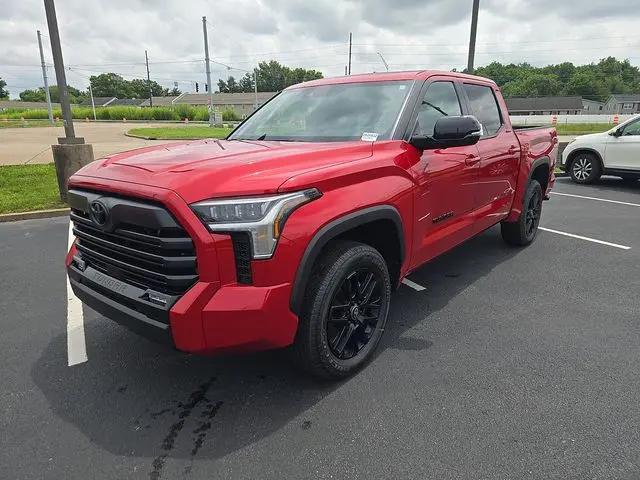 2026 Toyota Tundra Limited CrewMax 5.5' Bed