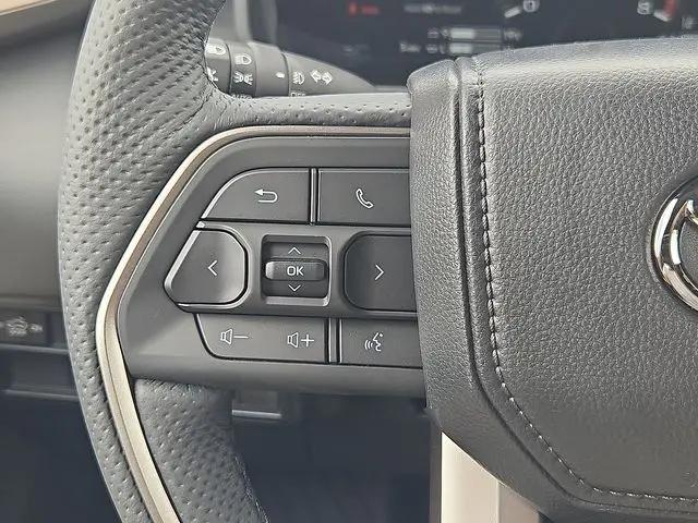 2026 Toyota Tundra Limited CrewMax 5.5' Bed