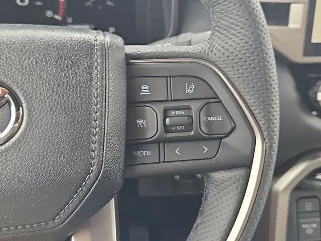 2026 Toyota Tundra Limited CrewMax 5.5' Bed