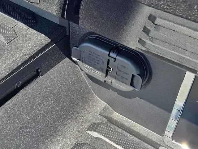 2026 Toyota Tundra SR5 CrewMax 5.5' Bed