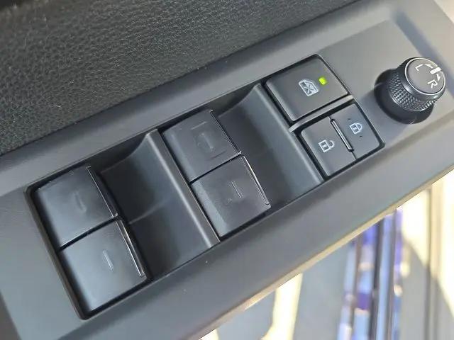 2026 Toyota Tundra SR5 CrewMax 5.5' Bed