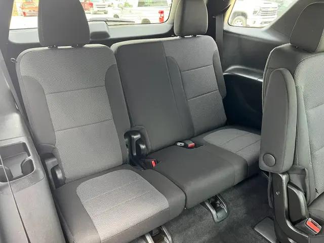 2023 Chevrolet Traverse AWD LT Cloth